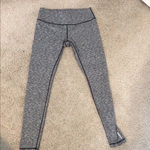 Heathered gray leggings